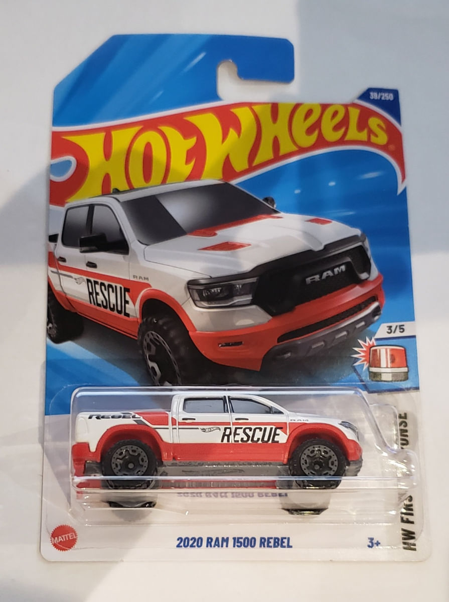 Hot Wheels First Response - 2020 Ram 1500 Rebel - Ri Happy