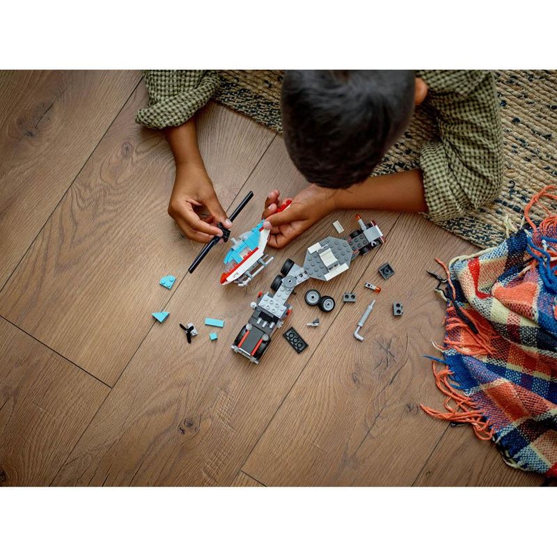 LEGO---Creator---Caminhao-de-Plataforma-com-Helicoptero---31146-8