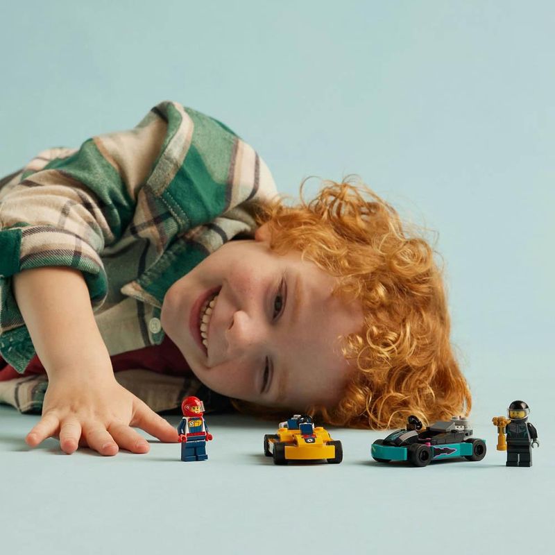 Lego-City---Great-Vehicles---Carros-de-Karting-e-Pilotos---60400-6