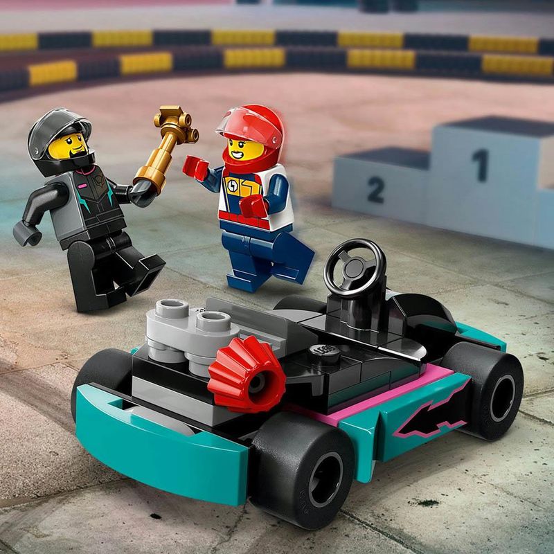 Lego-City---Great-Vehicles---Carros-de-Karting-e-Pilotos---60400-8