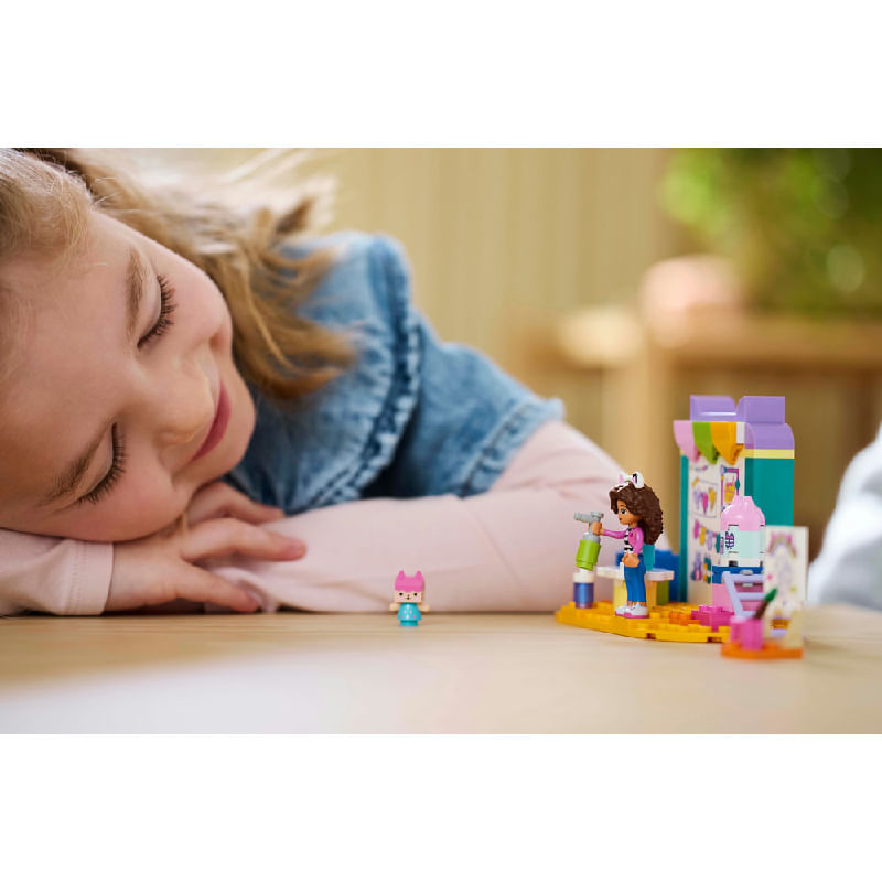 LEGO---Gabby-s-Dollhouse---Artesanato-Com-Caixa-De-Bebe---10795-6