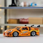 LEGO---Technic---Fast-and-Furious-Toyota-Supra-MK4---42204-4