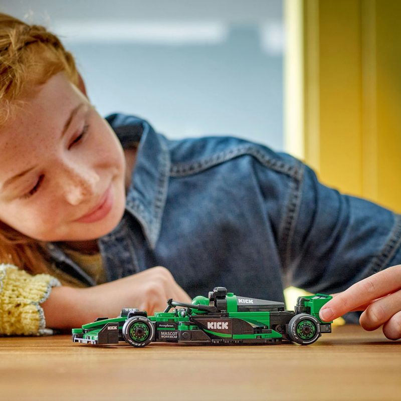 LEGO---Speed-Champions---Carro-de-Corrida-KICK-Sauber-F1-Team-C44---77247-5