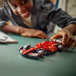 LEGO---Speed-Champions---Carro-de-Corrida-Ferrari-SF-24-F1---77242-8