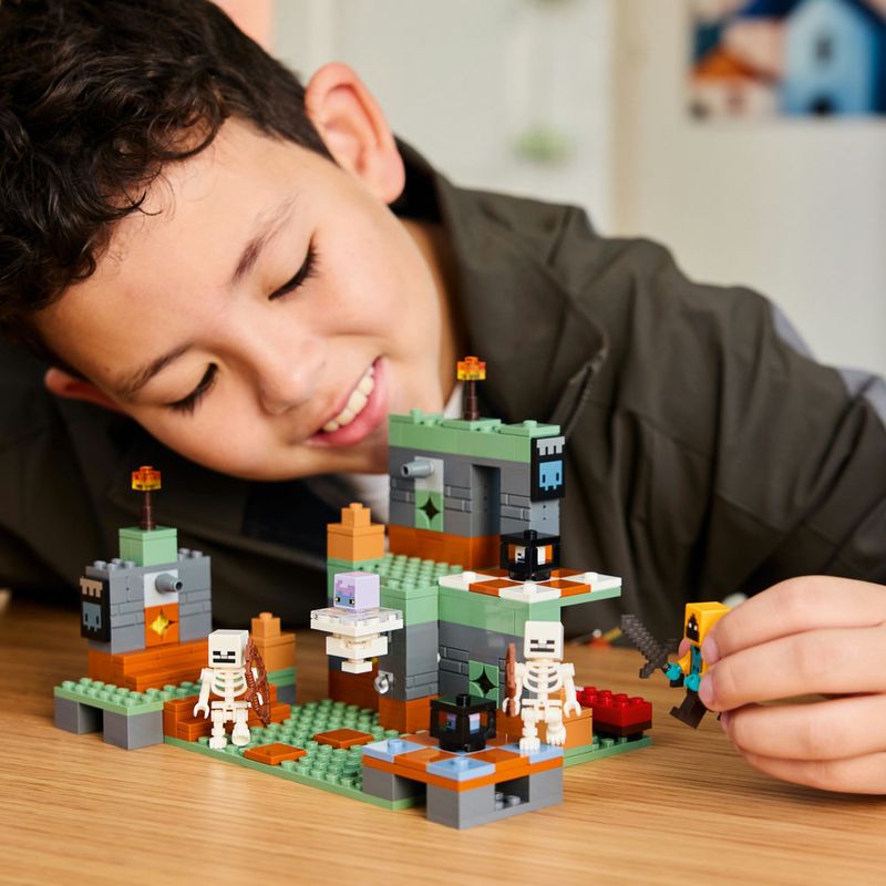 LEGO---Minecraft---A-Camara-do-Desafio---21271-10