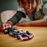 LEGO---Speed-Champions---Carro-de-Corrida-MoneyGram-Haas-F1-Team-VF-24---77250-8