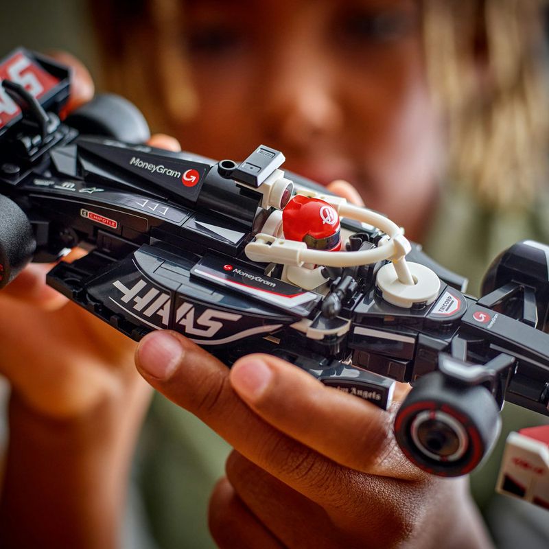 LEGO---Speed-Champions---Carro-de-Corrida-MoneyGram-Haas-F1-Team-VF-24---77250-10