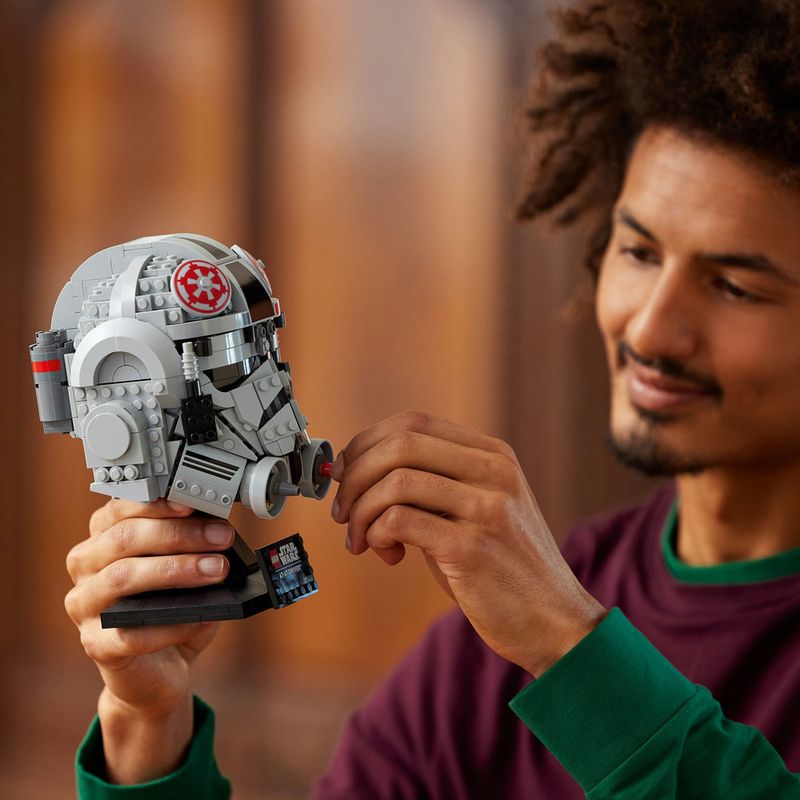 LEGO---Star-Wars-TM---Capacete-de-Piloto-de-AT-AT---75429-8