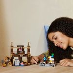 LEGO---Minecraft---Ringue-de-Luta-na-Mansao-da-Mata---21272-5