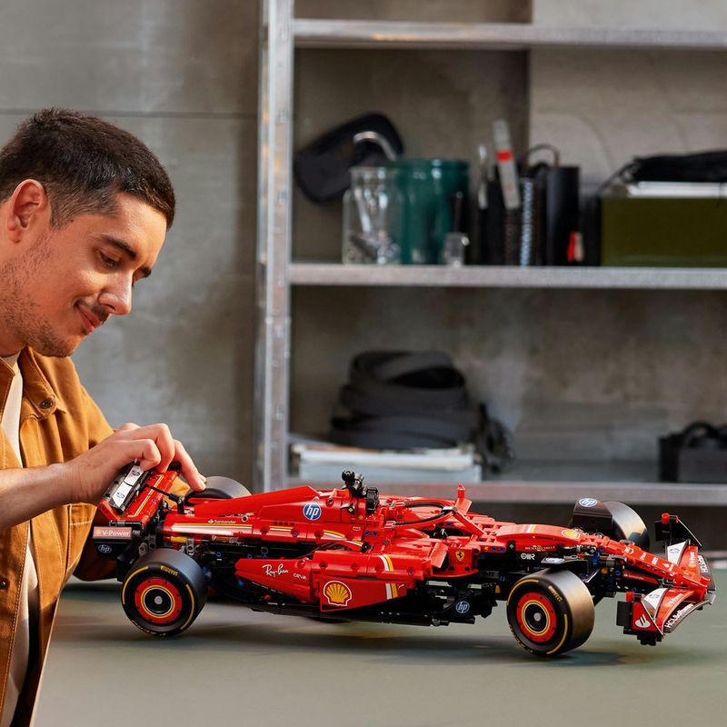 LEGO---Technic---Carro-Ferrari-SF-24-F1---42207-21