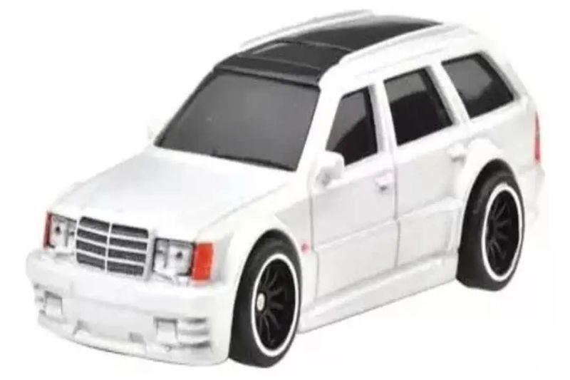 Hot Wheels Boulevard - Mercedes-Benz E 36 AMG - Ri Happy Hot Wheels Boulevard - Mercedes-Benz E 36 AMG - Ri Happy