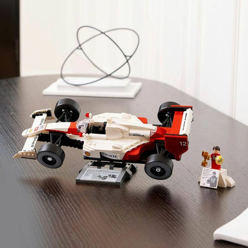 LEGO---Icons---McLaren-MP4-4-e-Ayrton-Senna---10330-4