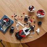 LEGO---Icons---McLaren-MP4-4-e-Ayrton-Senna---10330-11