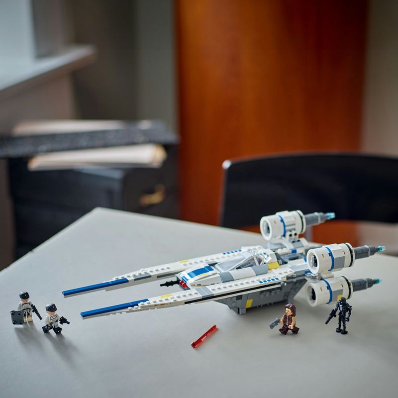 Lego---Star-Wars---Caca-Estelar-U-Wing-Rebelde---75399-5
