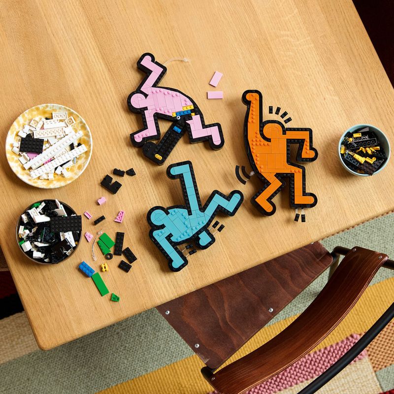 Lego---Art---Keith-Haring--Figuras-Dancantes---31216-3