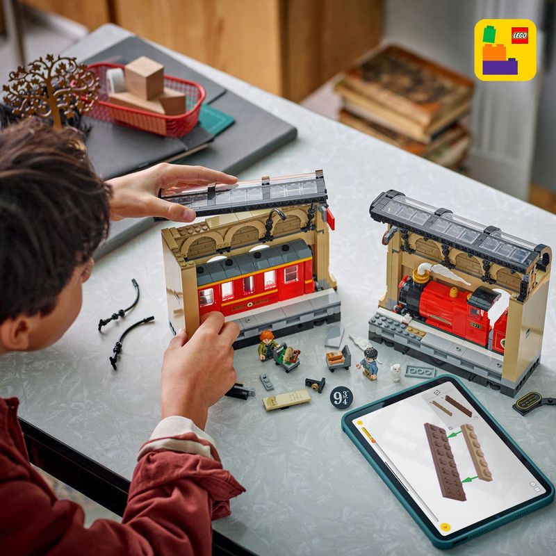 LEGO---Harry-Potter---Aparador-de-Livros--O-Expresso-de-Hogwarts---76450-11
