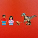 LEGO---Jurassic-World---Fuga-Off-Road-do-Raptor---76972-13