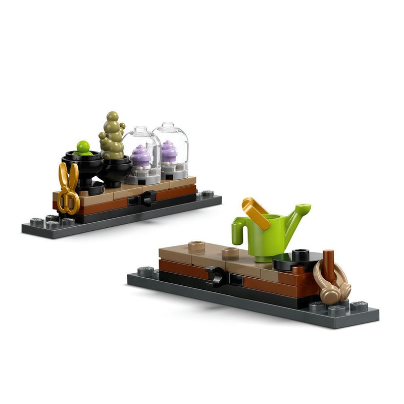 LEGO---Harry-Potter---O-Castelo-de-Hogwarts--Aula-de-Herbologia---76445-8