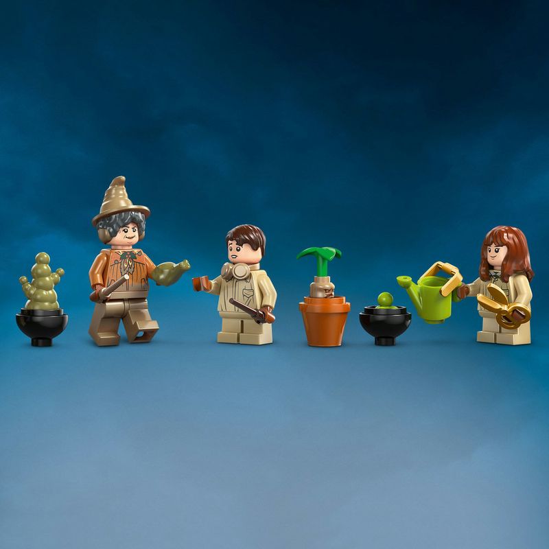 LEGO---Harry-Potter---O-Castelo-de-Hogwarts--Aula-de-Herbologia---76445-11