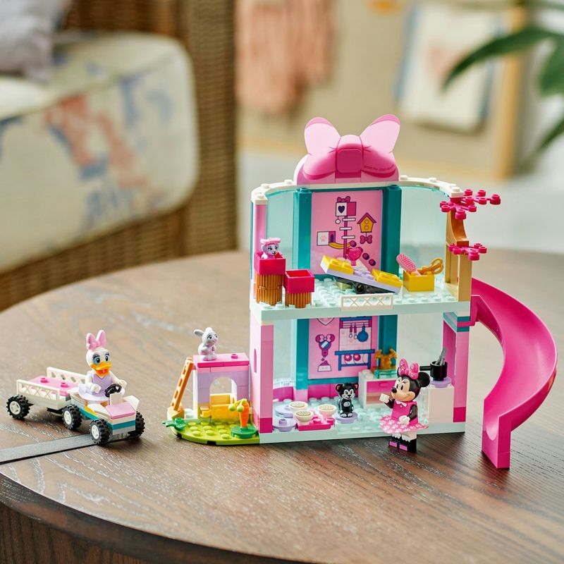 LEGO---Disney-Classic---Hotel-para-Animais-de-Estimacao-da-Minnie---43274-4