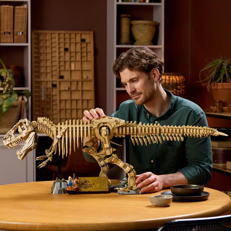 LEGO---Jurassic-World---Fosseis-de-Dinossauros--Tyrannosaurus-rex---76968-8