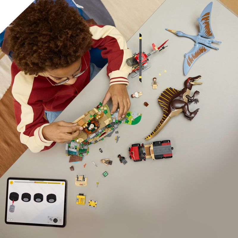LEGO---Jurassic-World---Missao-Aerea-de-Espinossauro-e-Quetzalcoatlo---76976-3