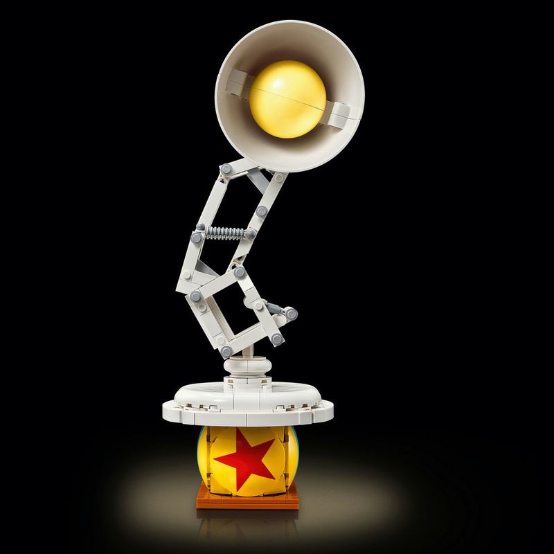 LEGO---LEGO-Ideas---Disney-Pixar-Luxo-Jr---21357-13