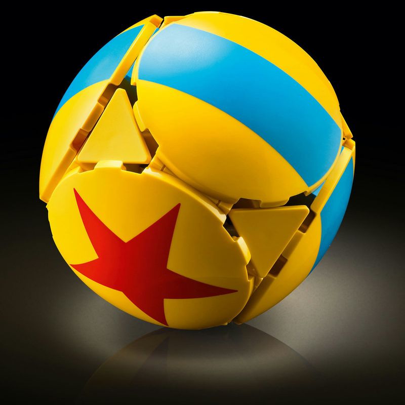 LEGO---LEGO-Ideas---Disney-Pixar-Luxo-Jr---21357-15