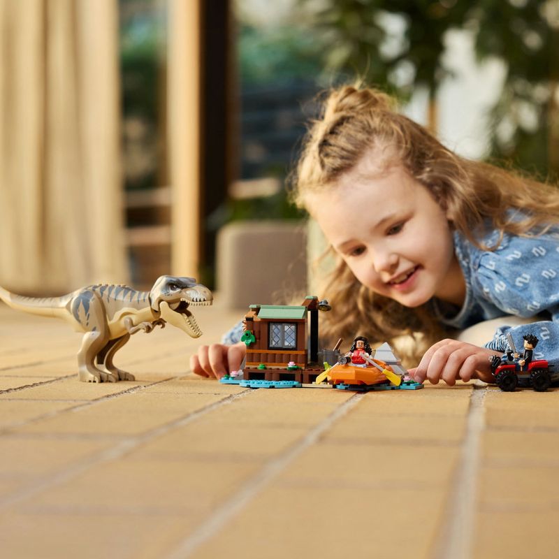 LEGO---Jurassic-World---Fuga-no-Rio-do-T-rex---76975-5