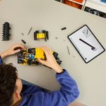 LEGO---Technic---Carregadeira-De-Rodas-Volvo-L120-Electric---42209-3