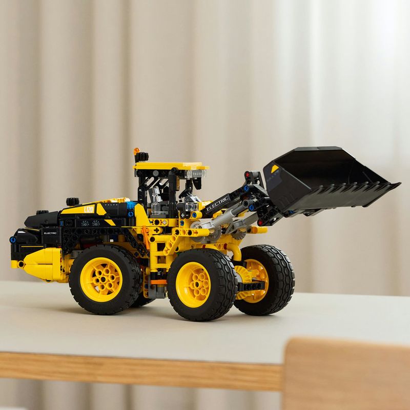 LEGO---Technic---Carregadeira-De-Rodas-Volvo-L120-Electric---42209-4