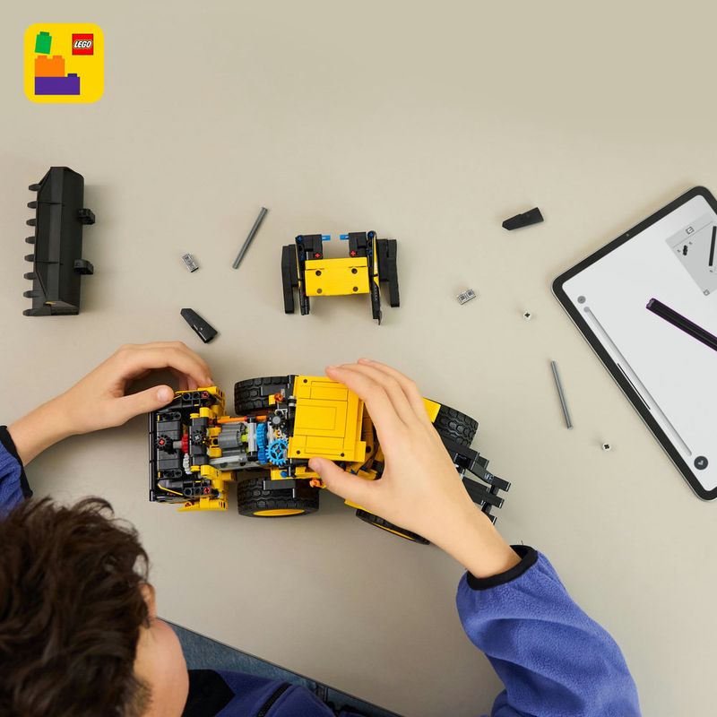 LEGO---Technic---Carregadeira-De-Rodas-Volvo-L120-Electric---42209-6
