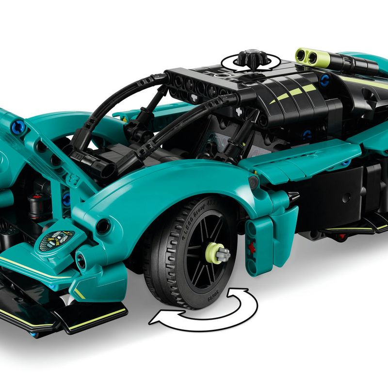 LEGO---Technic---Aston-Martin-Valkyrie---42208-9