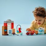 LEGO---DUPLO-Disney-TM---Visita-de-McQueen-a-Garagem-do-Doc---10456-5