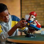 LEGO---Super-Mario---Mario-Kart--Mario-e-Kart-Padrao---72037-11