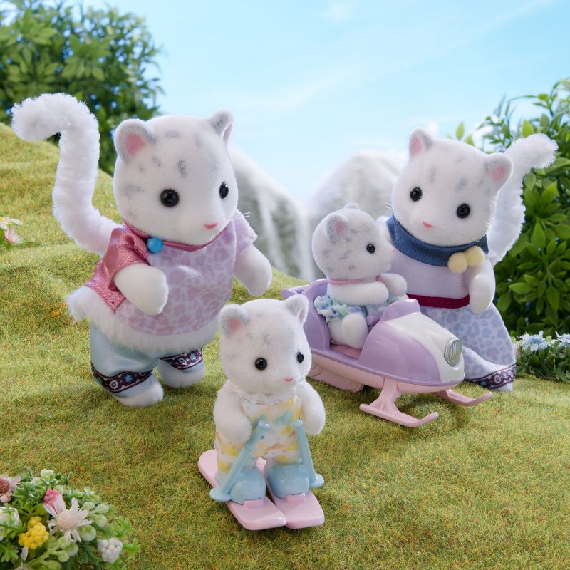 Sylvanian-Families---Conjunto-Familia-Dos-Leopardos----Da-Neve---Epoch-7