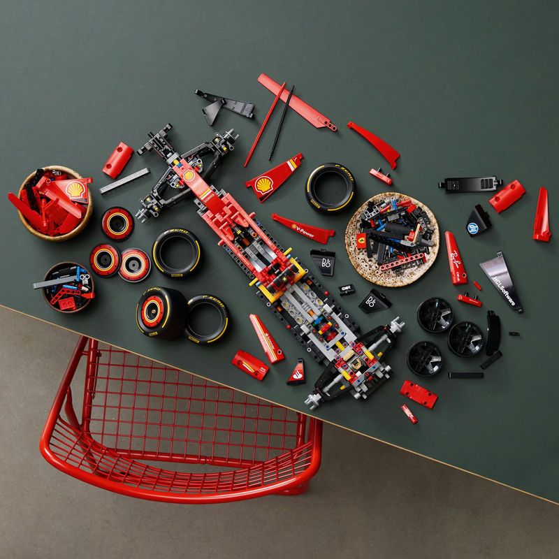 LEGO---Technic---Carro-Ferrari-SF-24-F1---42207-24