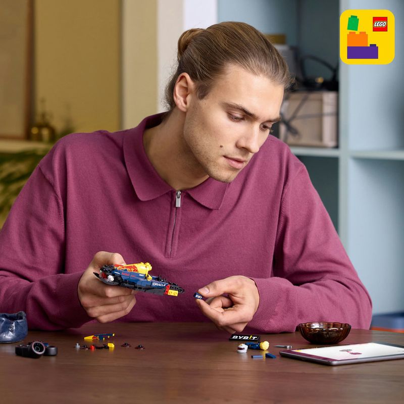 LEGO---Speed-Champions---Carro-de-Corrida-Oracle-Red-Bull-Racing-RB20-F1---77243-11