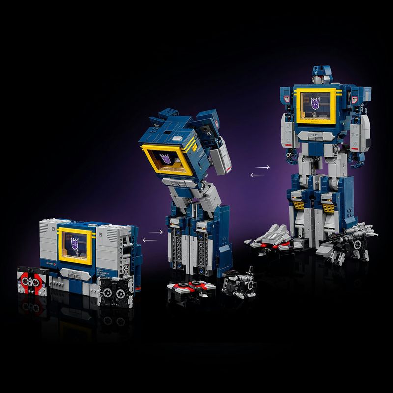 LEGO---Icons---Transformers--Soundwave---10358-11