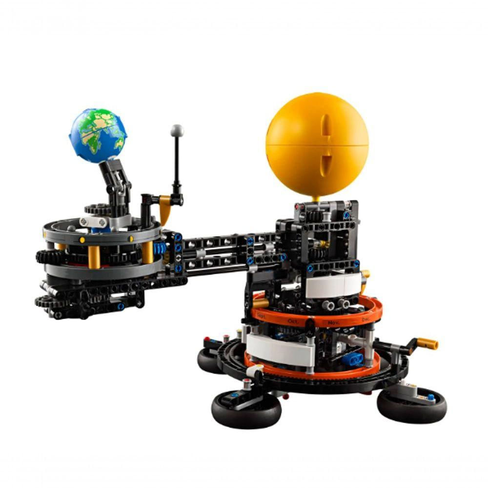 Lego 42179 Planeta Terra E Lua Em órbita - 526 Peças - Ri Happy